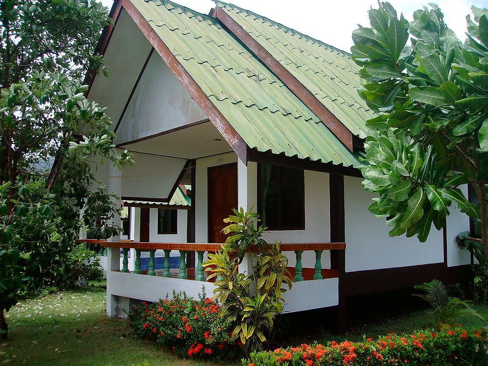 Lanta Palm Beach Resort , Beach Bungalow - Ko Lanta Hotel