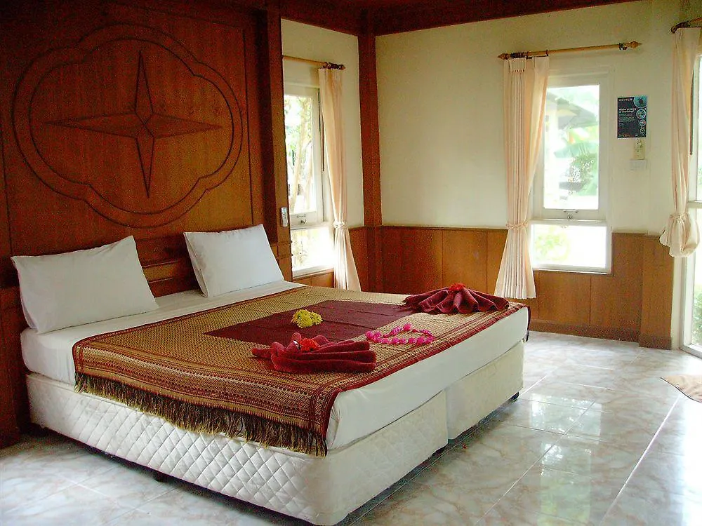 Lanta Palm Beach Resort , Beach Bungalow - Ko Lanta Tailândia