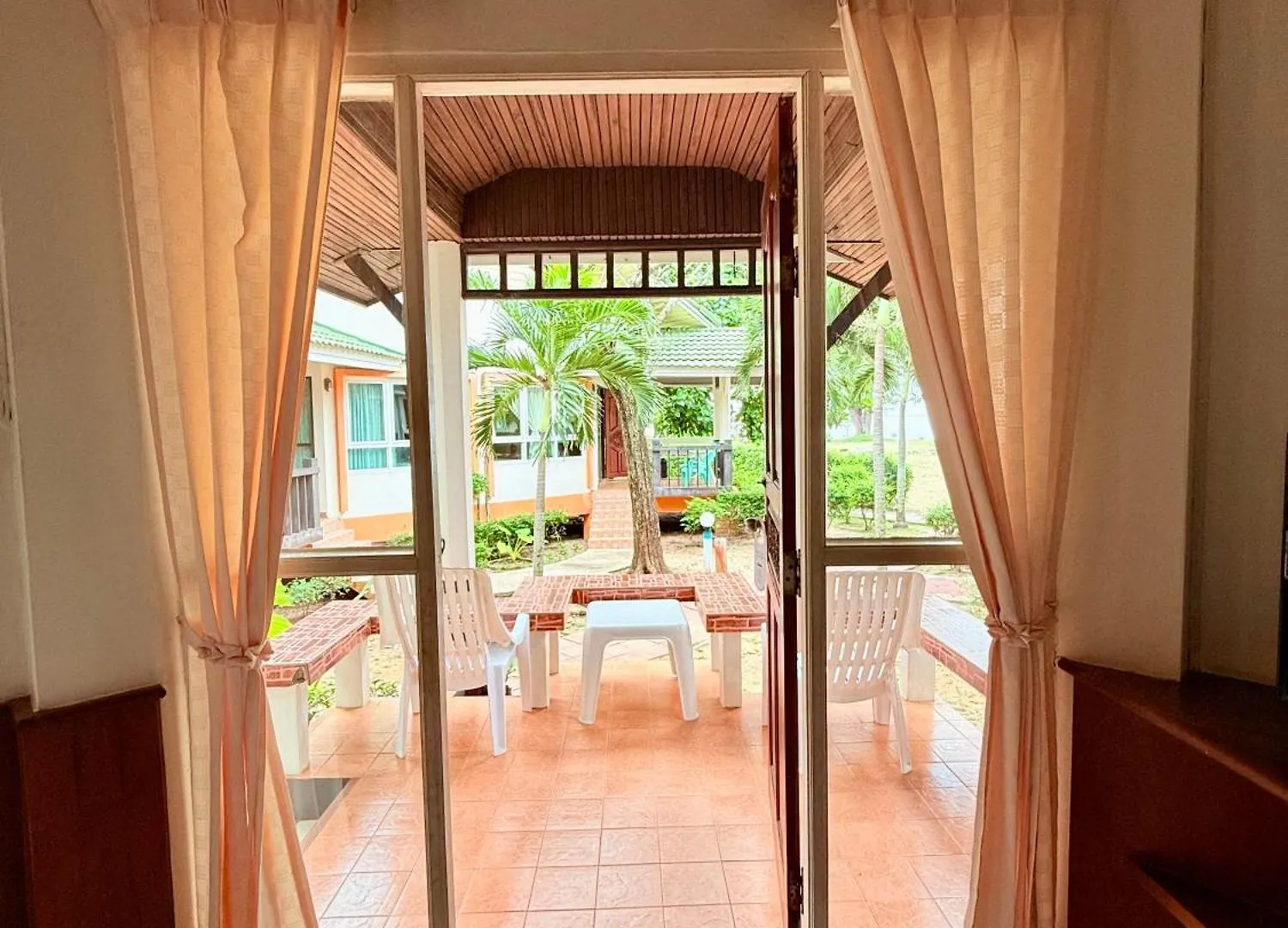 ** Hotel Lanta Palm Beach Resort , Beach Bungalow - Ko Lanta Tailândia