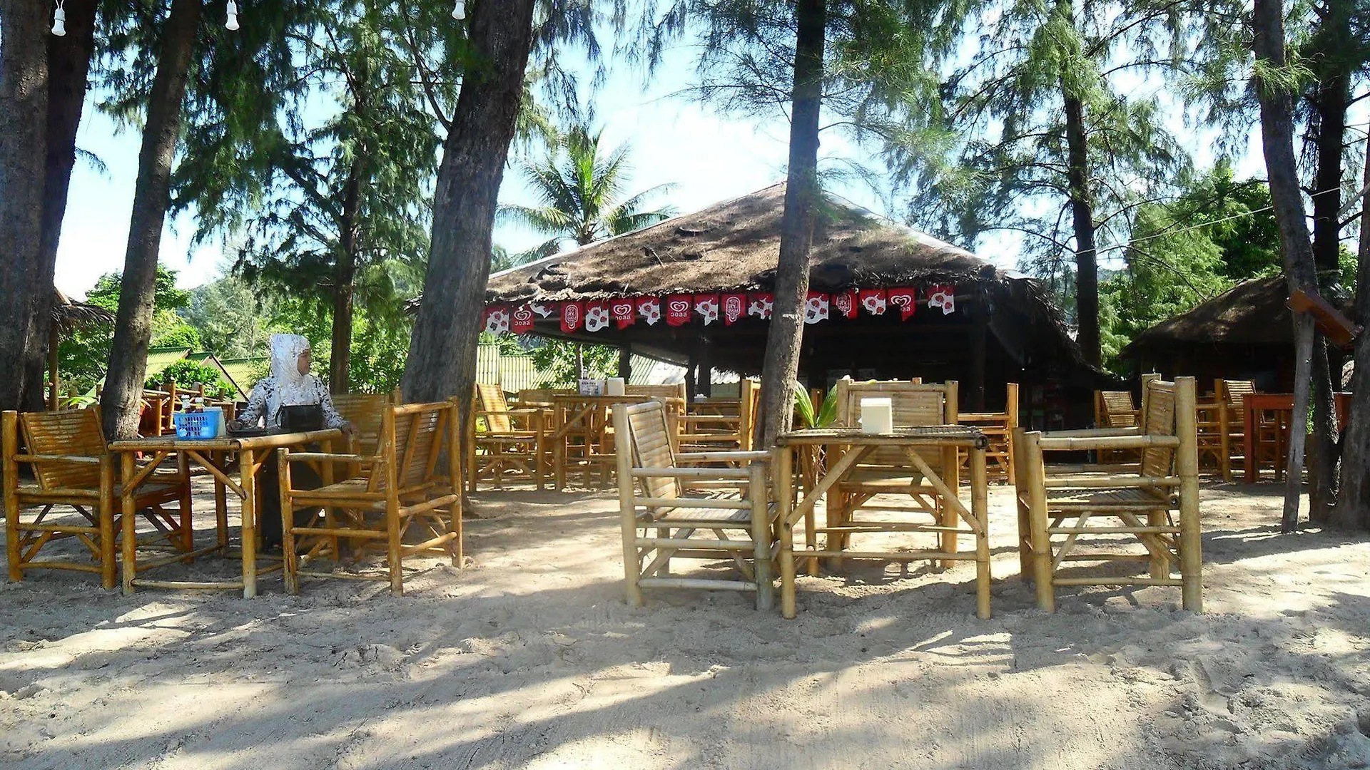 Hotel Lanta Palm Beach Resort , Beach Bungalow - Ko Lanta