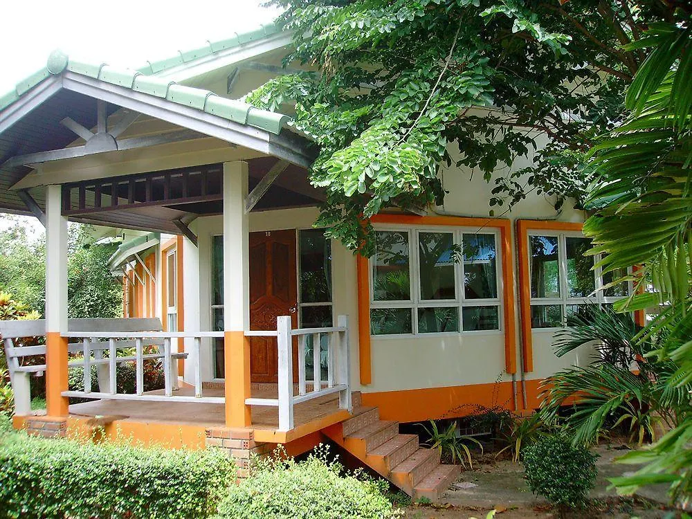 מלון Lanta Palm Beach Resort , Beach Bungalow - קו לנטה