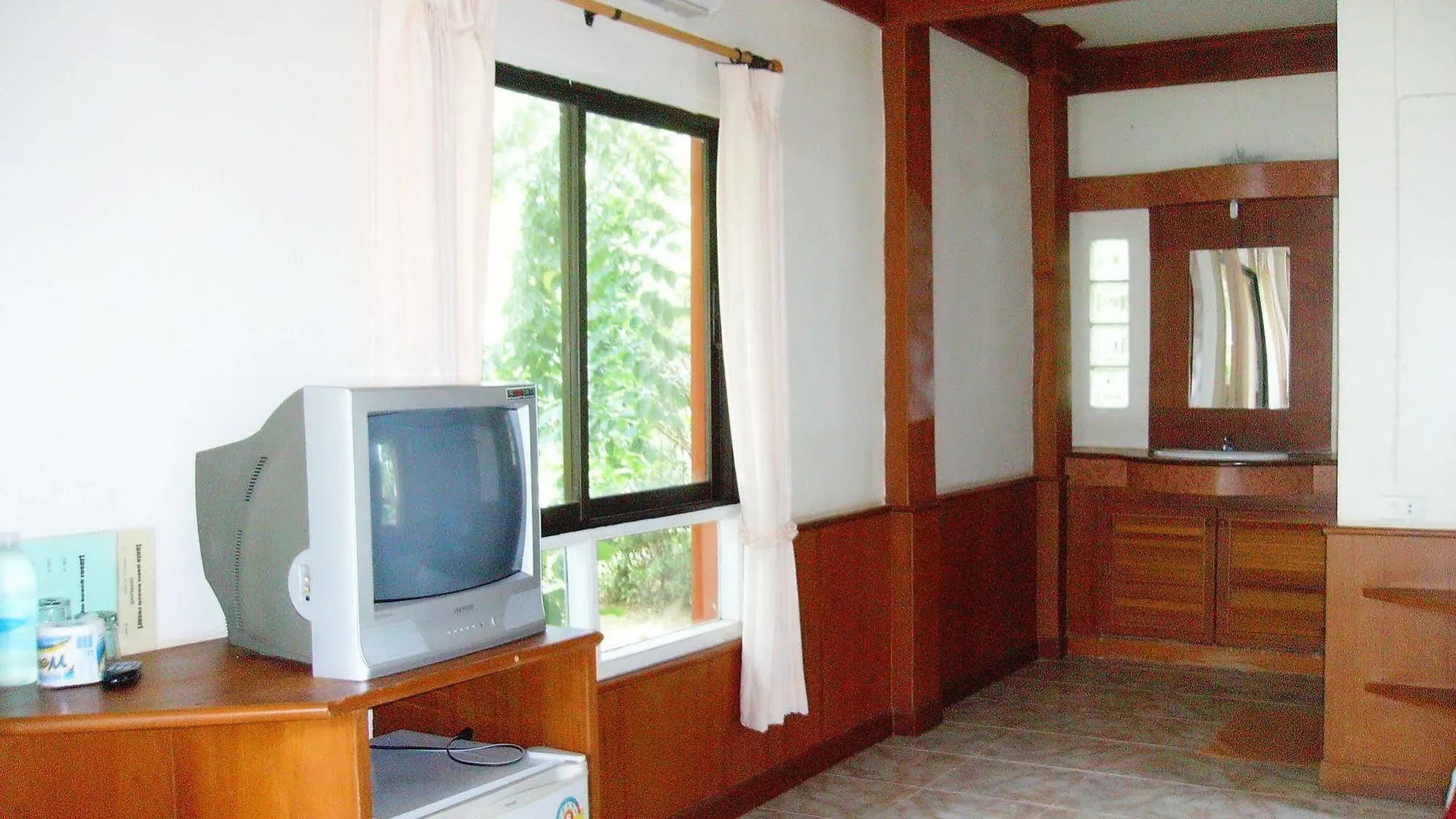 Lanta Palm Beach Resort , Beach Bungalow - קו לנטה