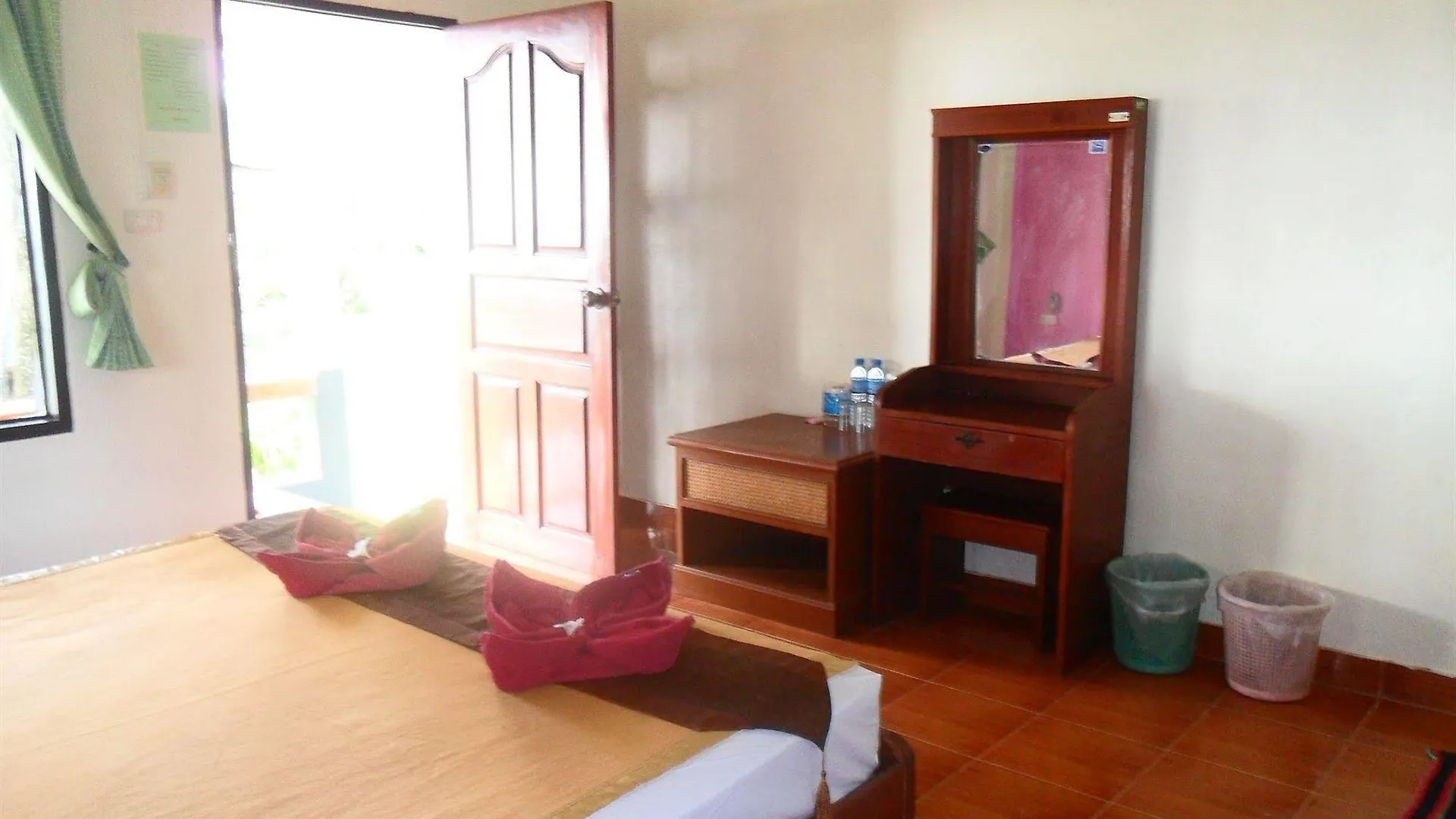 מלון Lanta Palm Beach Resort , Beach Bungalow - קו לנטה