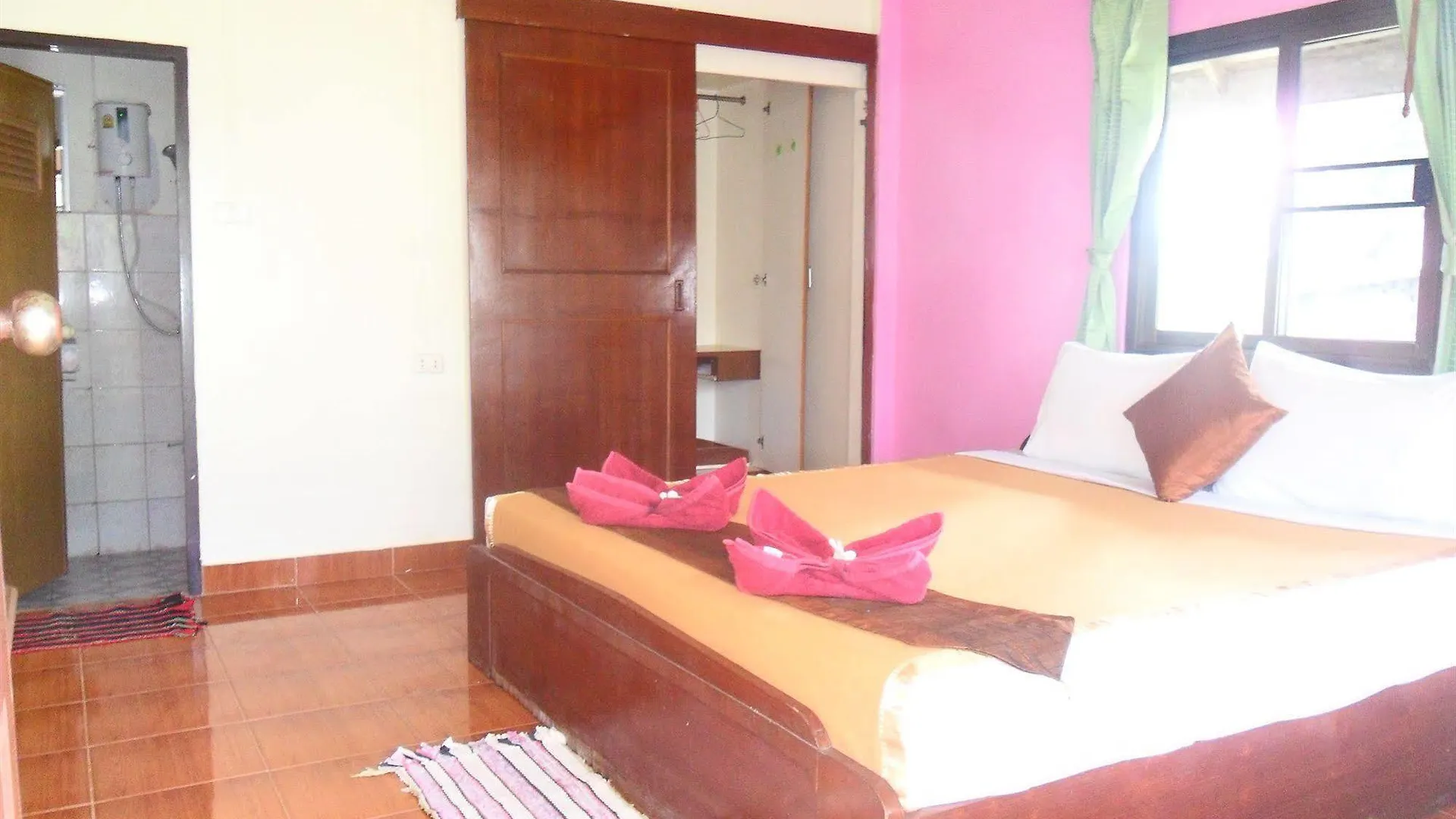 Lanta Palm Beach Resort , Beach Bungalow - קו לנטה 2*,