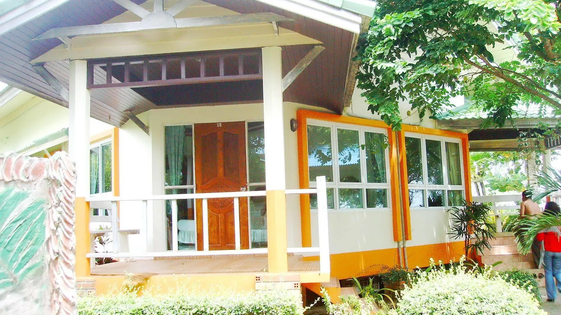 Lanta Palm Beach Resort , Beach Bungalow - קו לנטה 2*,  תאילנד