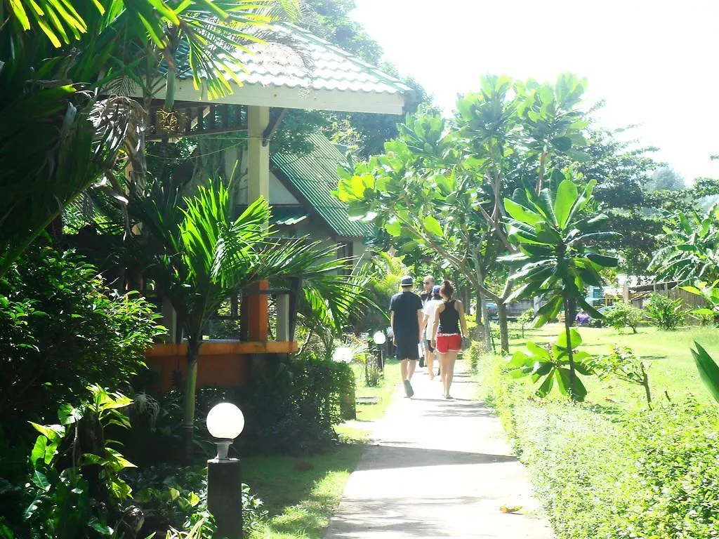 Hotel Lanta Palm Beach Resort , Beach Bungalow - Ko Lanta